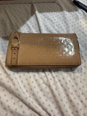 Gucci Microguccissima Patent Leather Zip Around Wallet